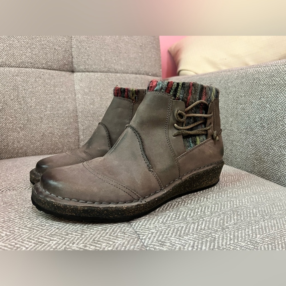 Aetrex Women's Tessa Sweater Ankle Leather Wedge Boots Shoes